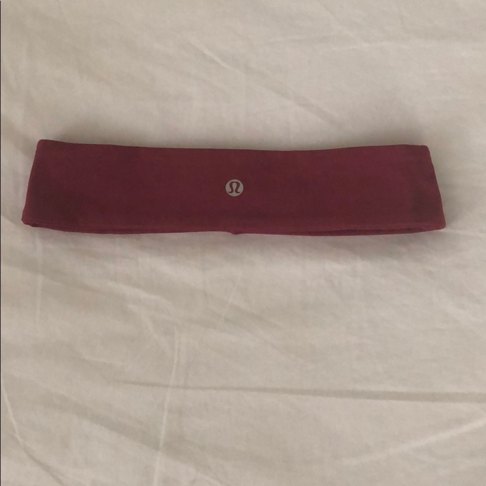 Lululemon Flyaway Tamer